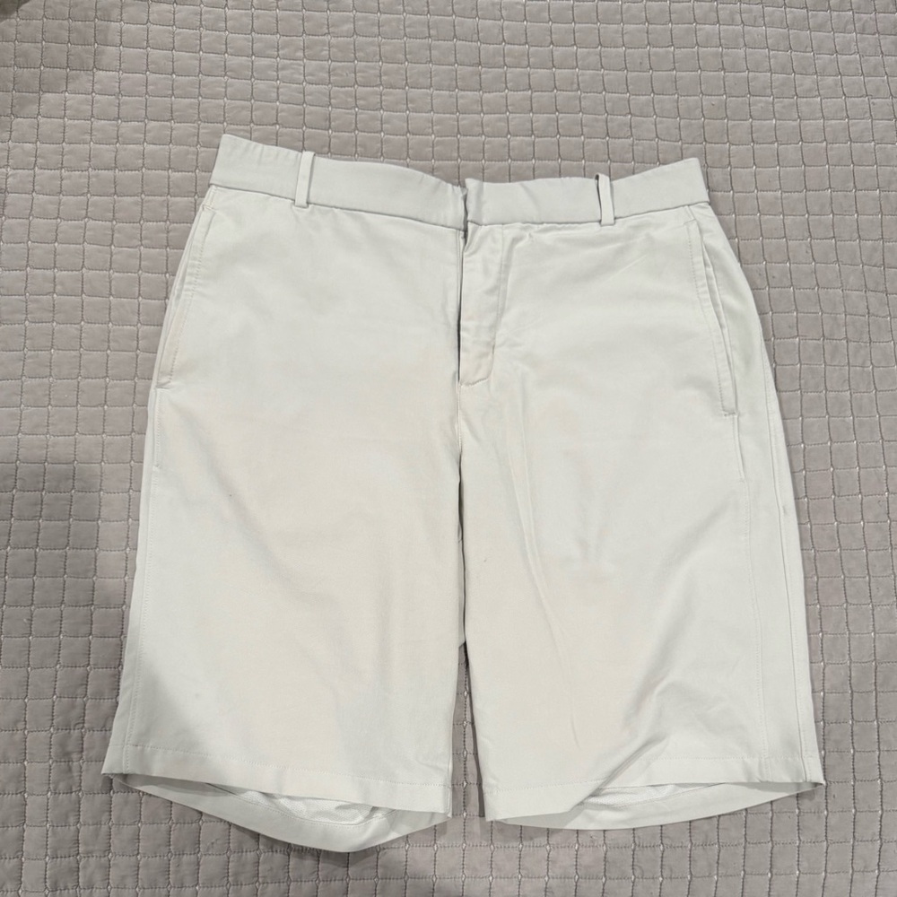 Nike Men's Cream Golf Shorts